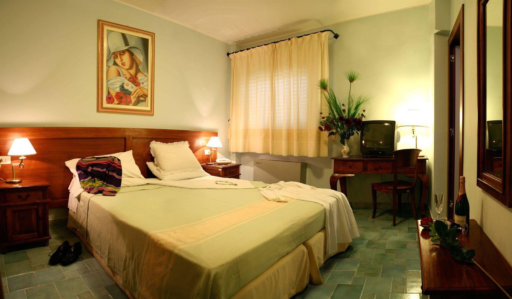Marini Hotel